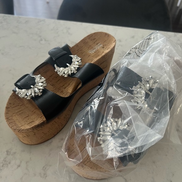 Michael Kors Platform Slides with Rhinestone detail - Picture 2 of 8